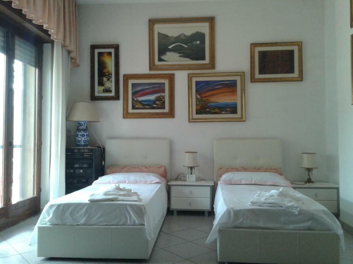 B&B Tra I Mari Del Salento Lecce Exteriér fotografie